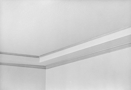 Ceiling with Crown Molding