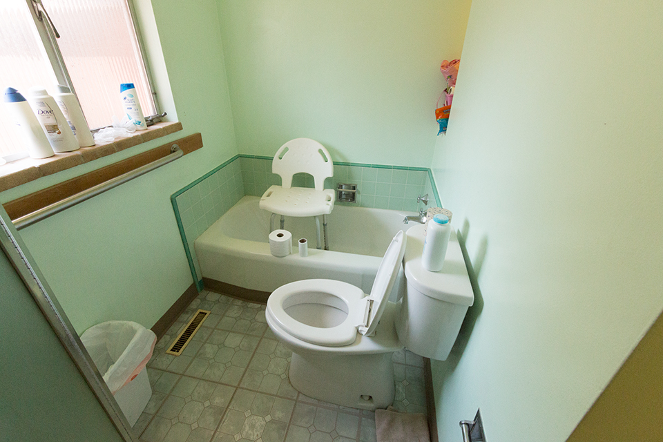 Bathtub